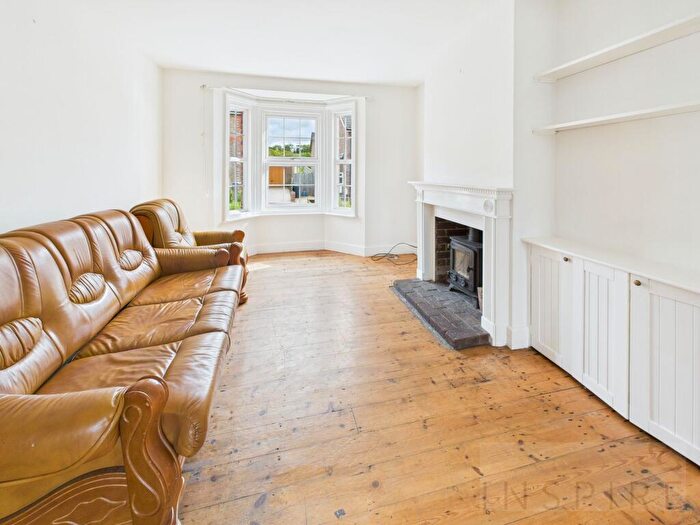 2 Bedroom Semi-Detached House For Sale In Petlands Road, Haywards Heath, RH16