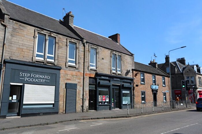 2 Bedroom Flat To Rent In East Main Street, Broxburn, West Lothian, EH52