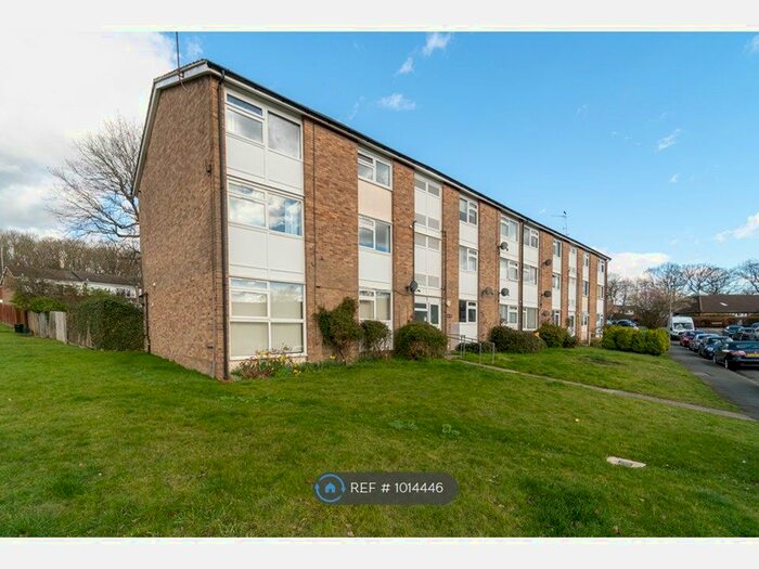 2 Bedroom Flat To Rent In Barnetts Shaw, Oxted, RH8