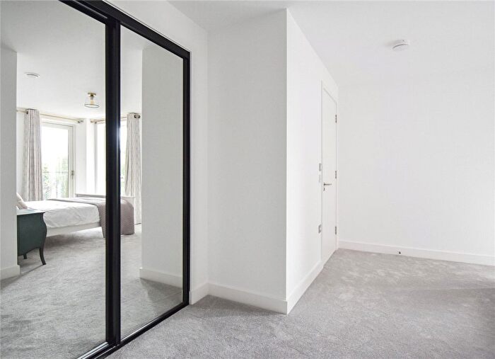 3 Bedroom Flat To Rent In Scholars Court, Harrison Drive, Cambridge, CB2