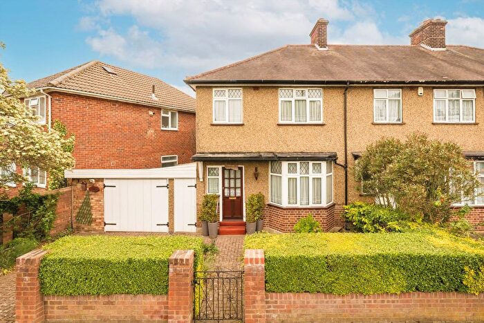 3 Bedroom Property For Sale In Windmill Lane, Greenford, UB6