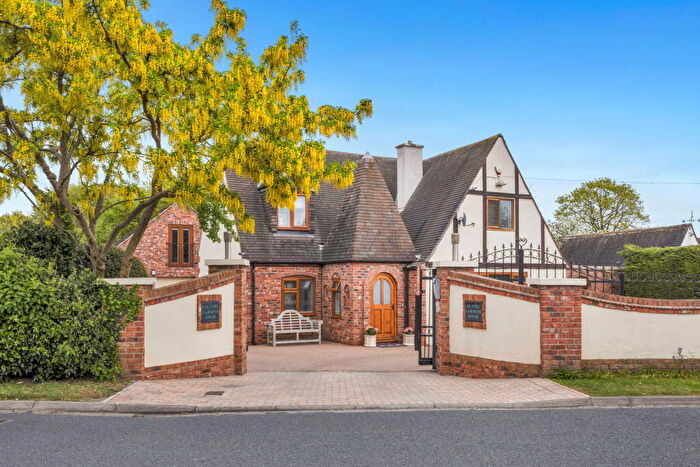 4 Bedroom Detached House For Sale In Littleworth Lane, Rossington, Doncaster, DN11