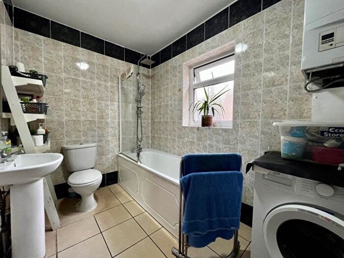 3 Bedroom Terraced House For Sale In Katherine Road, London, E7