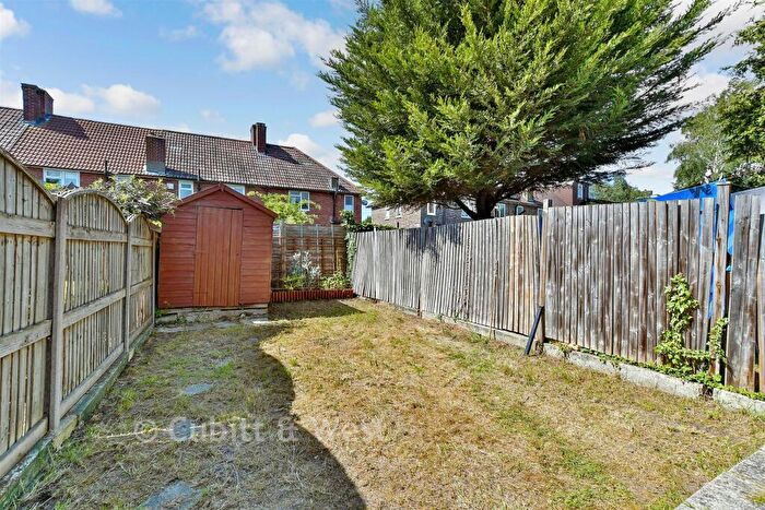 2 Bedroom Terraced House For Sale In Hartland Road, Morden, Surrey, SM4