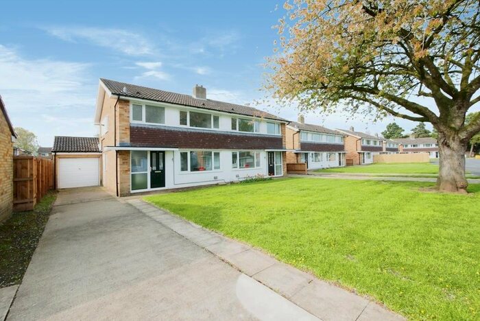 3 Bedroom Semi-Detached House For Sale In Linton Meadow, Linton On Ouse, York, YO30