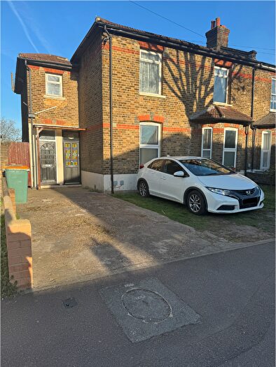 2 Bedroom Flat To Rent In Gladding Road, London, E12