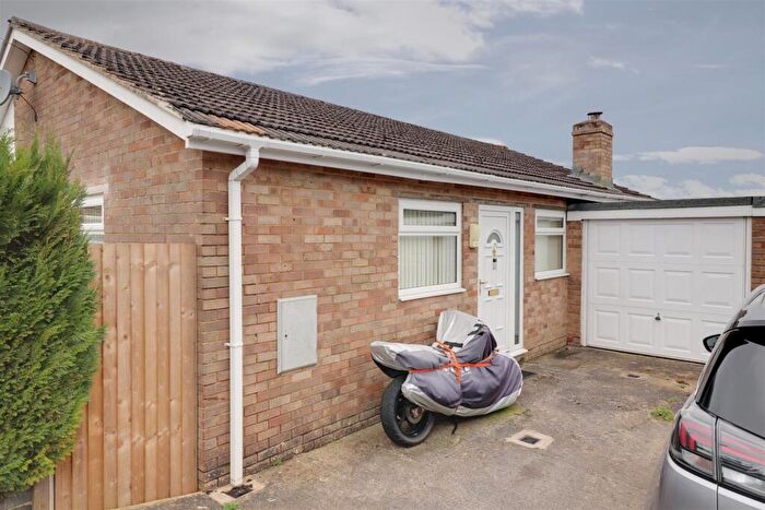 3 Bedroom Semi-Detached Bungalow For Sale In Reservoir Close, Stroud, GL5