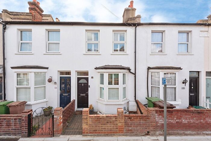 2 Bedroom Terraced House For Sale In Longfellow Road, Worcester Park, KT4
