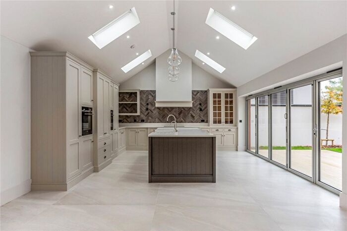 4 Bedroom Detached House For Sale In The Barns, Compton Dundon, TA11