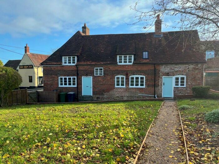 3 Bedroom Semi-Detached House To Rent In Old Ship Cottages, Bishops Sutton, SO24