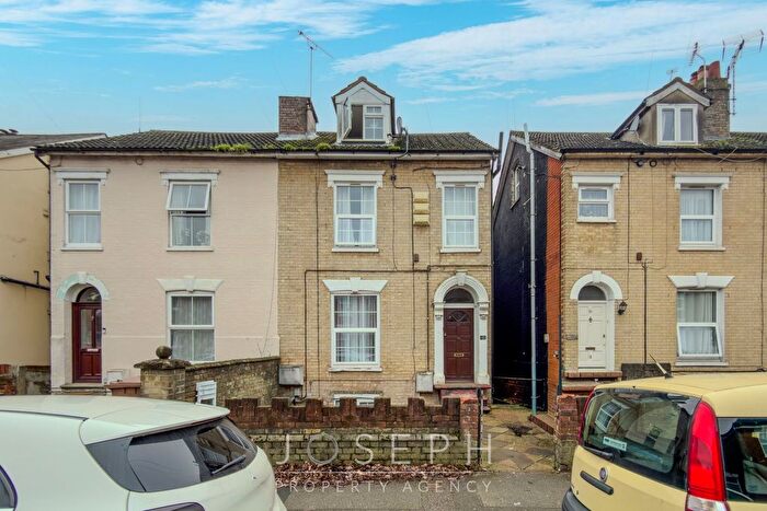 1 Bedroom Flat To Rent In Waterloo Road, Ipswich, IP1