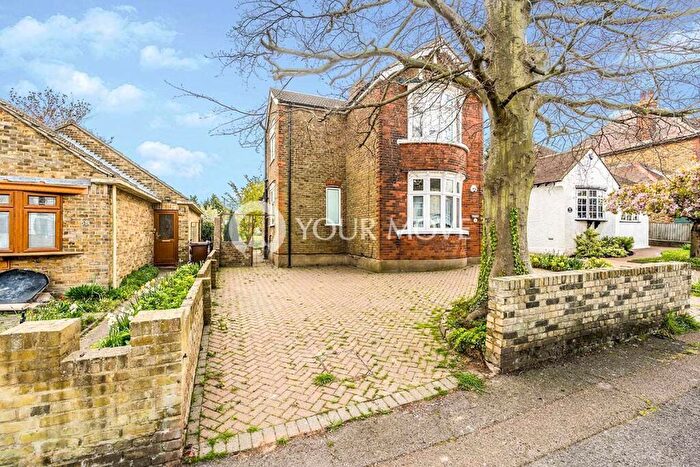 3 Bedroom Detached House To Rent In Second Avenue, Gillingham, Kent, ME7