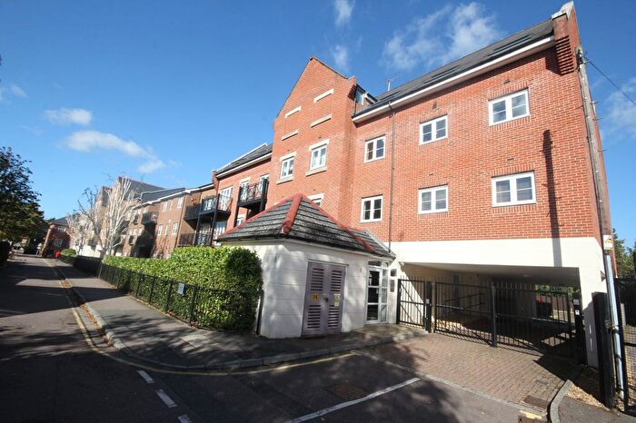 2 Bedroom Flat For Sale In Wharf Lane, Webster Court Wharf Lane, WD3