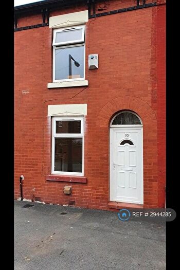 2 Bedroom Terraced House To Rent In Williamson St, Stockport, SK5
