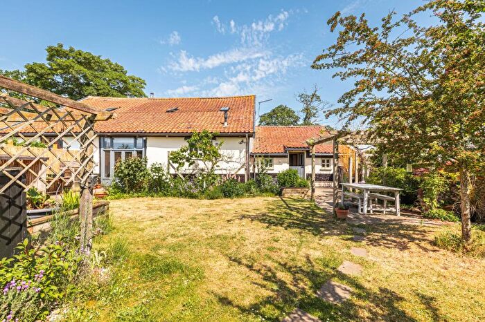 3 Bedroom Semi-Detached House For Sale In Beautifully Converted Semi-Detached Barn In Little Ellingham, NR17