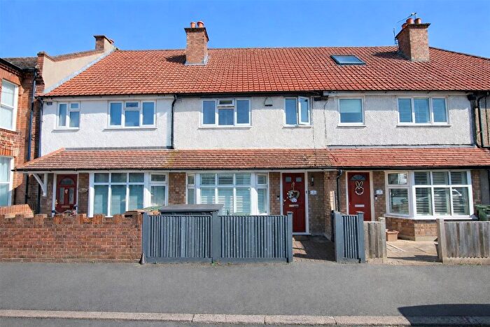 3 Bedroom Terraced House For Sale In Percy Road, Mitcham, CR4