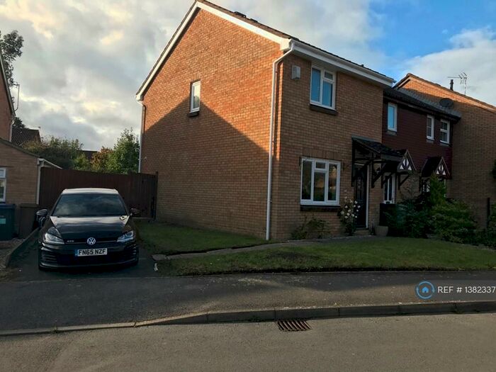 3 Bedroom End Of Terrace House To Rent In Christopher Drive, Chippenham, SN15
