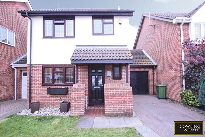 3 Bedroom Detached House To Rent In Woodberry Road, Wickford, SS11