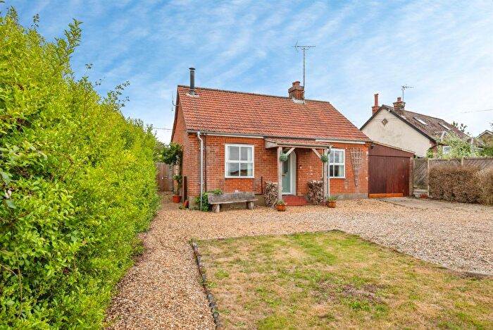 3 Bedroom Detached Bungalow For Sale In Eagle Road, Ingworth, Norwich, NR11