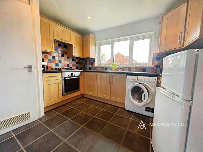 2 Bedroom Apartment To Rent In Lodden Close, Bicester, OX26