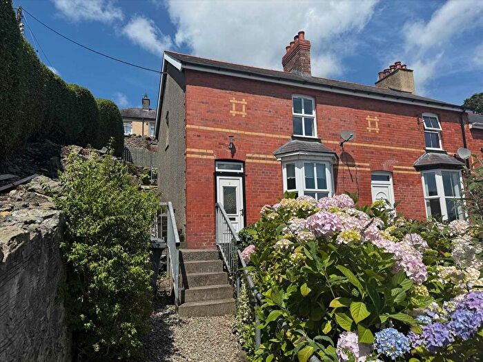 2 Bedroom End Of Terrace House To Rent In Mountain View, Menai Bridge, LL59