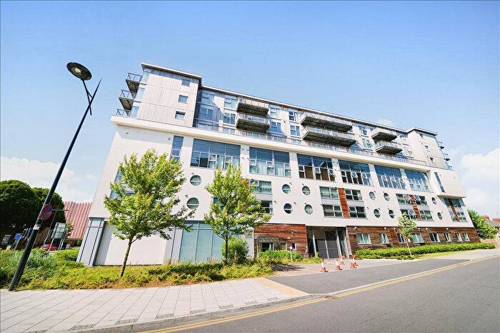 1 Bedroom Flat To Rent In Paramount, Beckhampton Street, Swindon, SN1