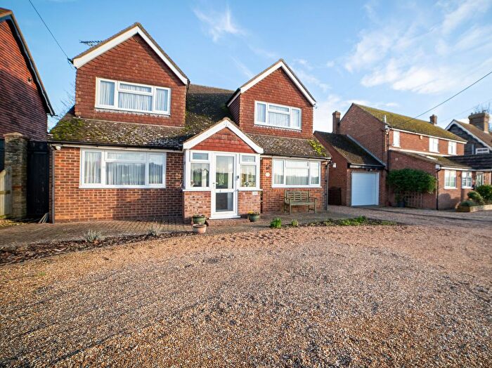 4 Bedroom Detached House For Sale In Jubilee Road, Worth, CT14