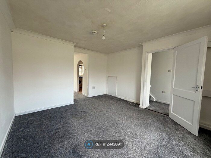 3 Bedroom Terraced House To Rent In Forest Close, Waterlooville, PO8