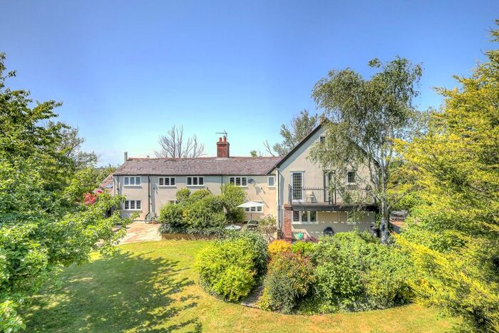 6 Bedroom Detached House For Sale In New Hall Lane, Mundon, CM9