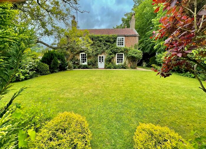 5 Bedroom Detached House For Sale In Strongs Bank, Holbeach, PE12