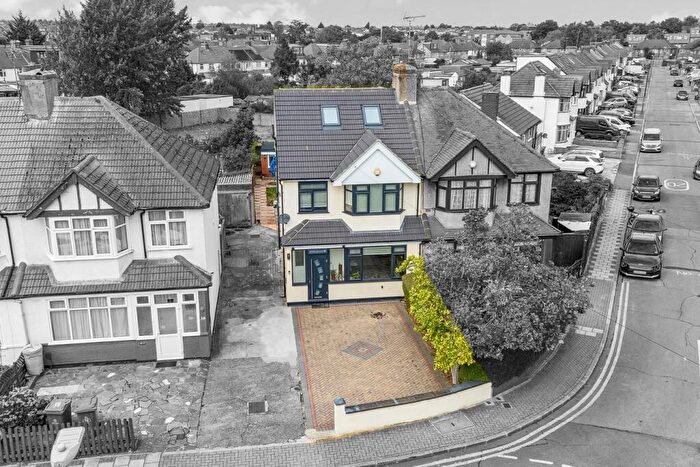 4 Bedroom Semi-Detached House For Sale In Tonbridge Crescent, Harrow, HA3