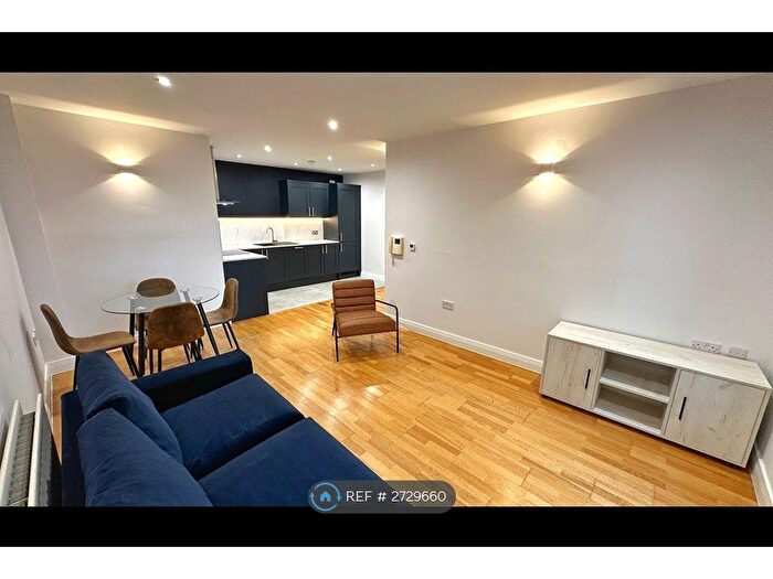 2 Bedroom Flat To Rent In Mere House, Manchester, M15