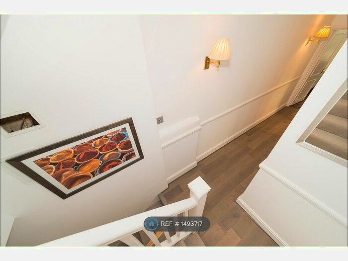 4 Bedroom Flat To Rent In Fulham, London, SW6