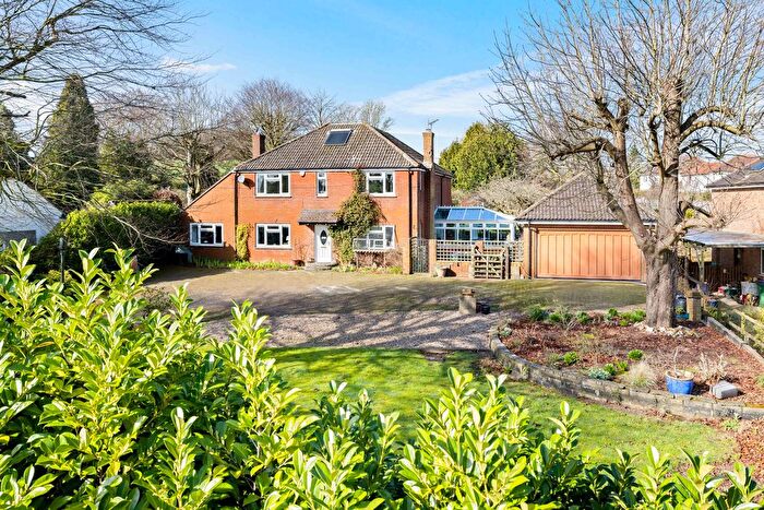 5 Bedroom Detached House For Sale In Sandling Road, Lyminge, Folkestone, CT18