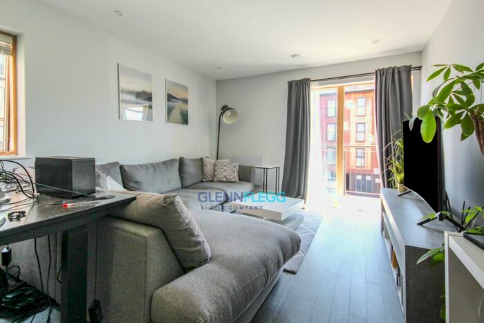 1 Bedroom Apartment To Rent In Stoke Road, Slough, SL2