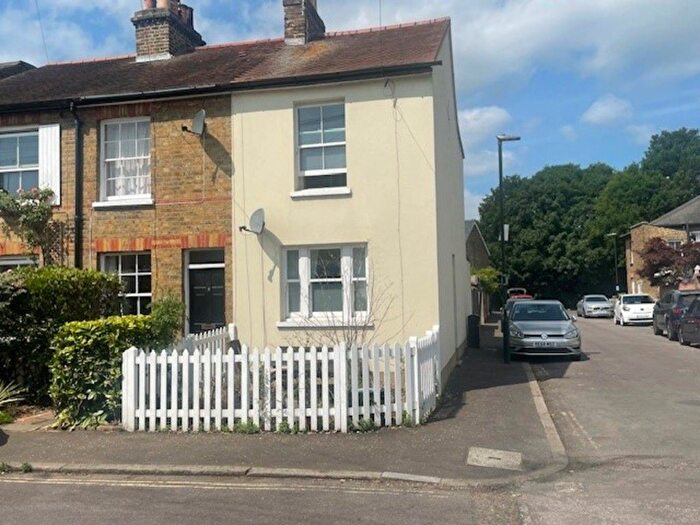 2 Bedroom End Of Terrace House To Rent In Myrtle Road, Hampton Hill, Hampton, TW12