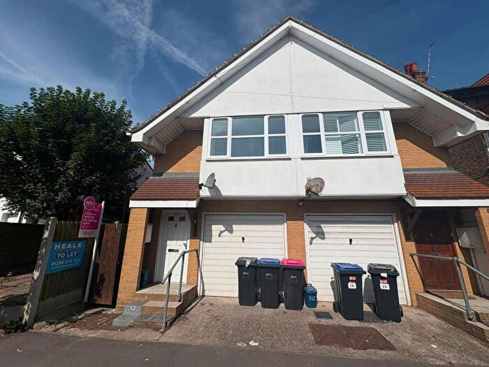 2 Bedroom Semi-Detached House To Rent In Ronald Park Avenue, Westcliff-on-sea, Southend-on-sea, SS0