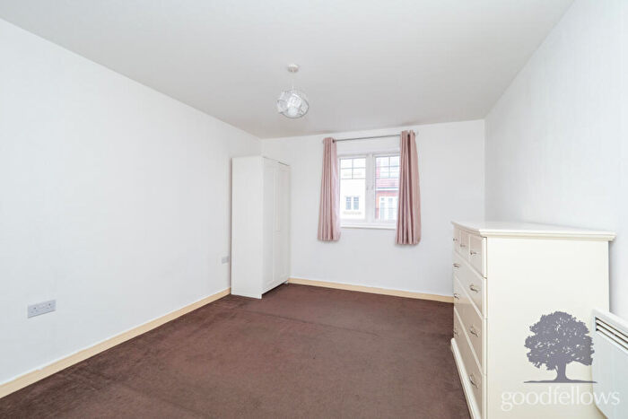 1 Bedroom Apartment To Rent In Schoolgate Drive, Morden, Surrey, SM4