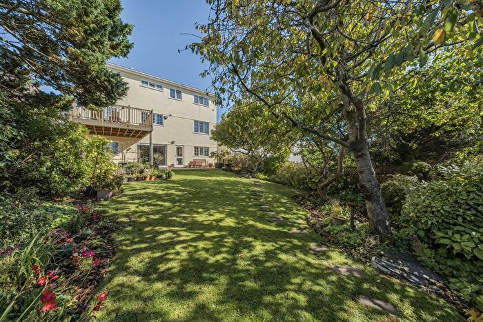 5 Bedroom Detached House For Sale In Owls Lodge Lane, Mayals, Swansea, SA3