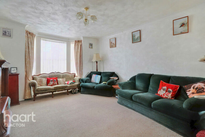 5 Bedroom Detached House For Sale In Hall Lane, Walton On The Naze, CO14