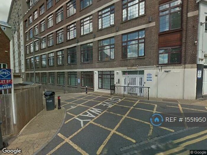 2 Bedroom Flat To Rent In Hatton Place, Luton, LU2