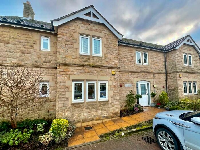 2 Bedroom Flat To Rent In St. Gabriels Court, Horsforth, Leeds, West Yorkshire, Uk, LS18