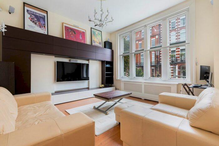 2 Bedroom Flat To Rent In Bolton Gardens, London, SW5