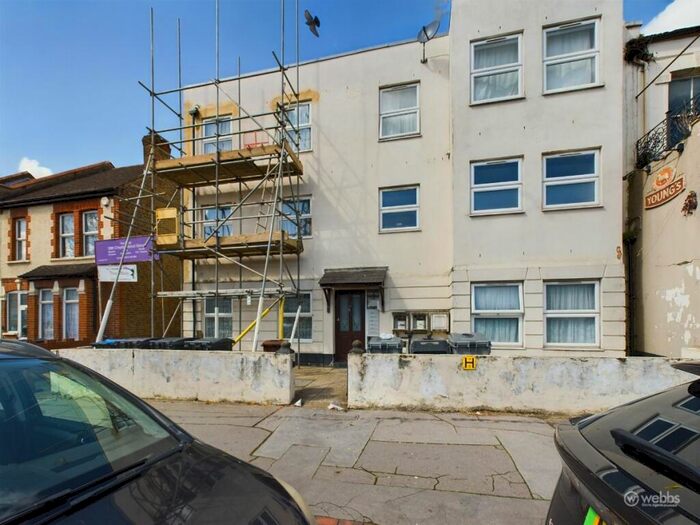 2 Bedroom Flat To Rent In Beulah Road, Thornton Heath, CR7