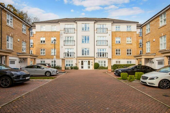 2 Bedroom Flat To Rent In Elliot Road, Watford, WD17