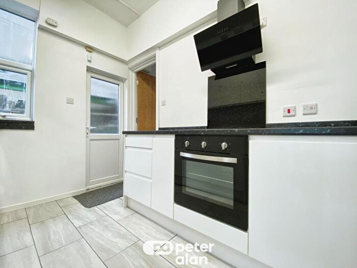 2 Bedroom Property To Rent In Newport Road, Roath, CF24