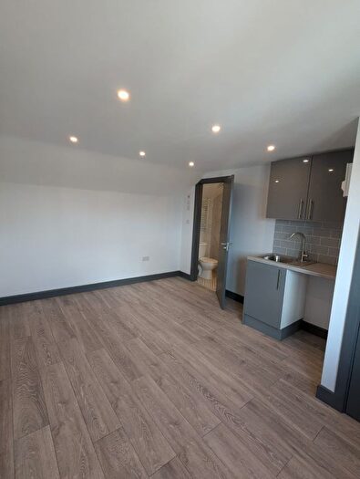 Studio To Rent In Tewson Road, London, SE18