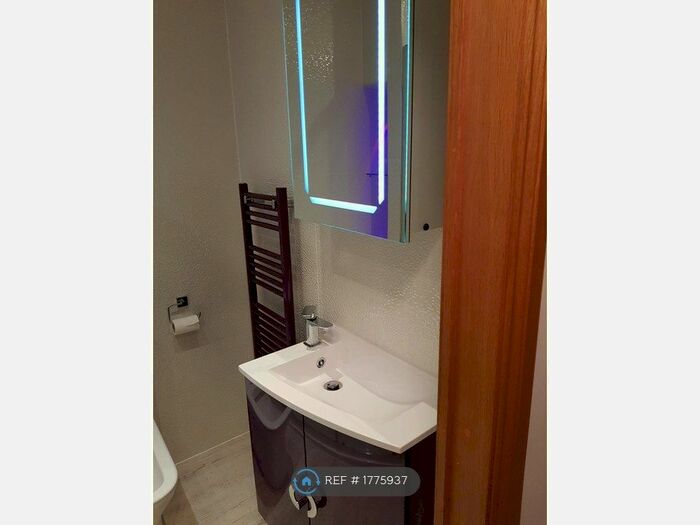 1 Bedroom Flat To Rent In Racecourse Rd, Ayr, KA7