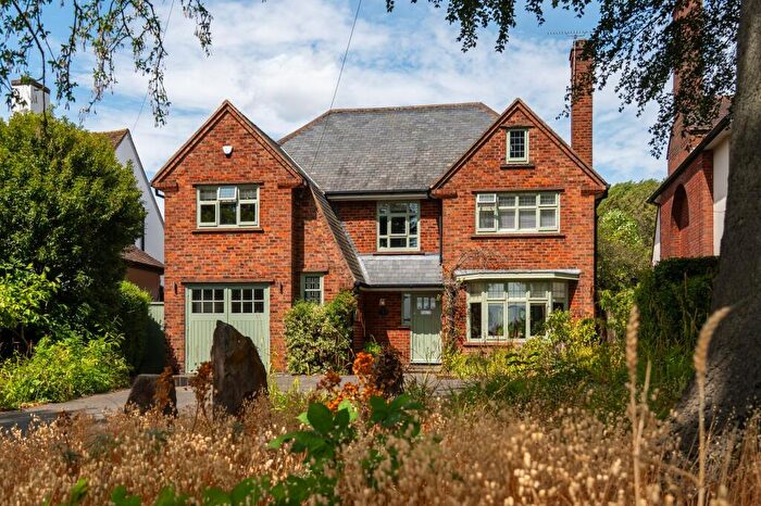 5 Bedroom Detached House For Sale In Shirley Road, Stoneygate, LE2