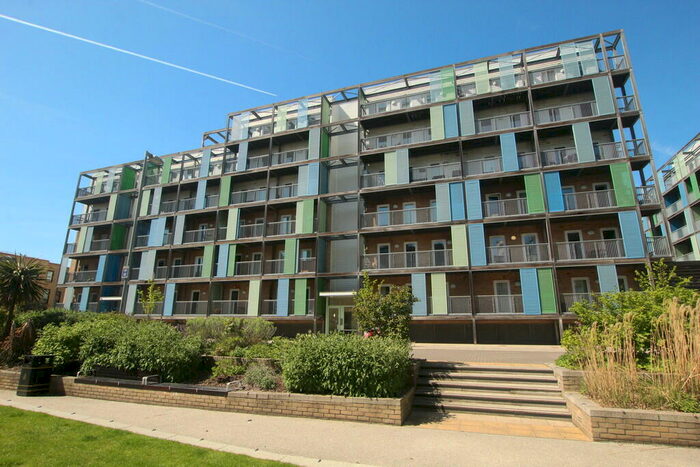 1 Bedroom Apartment To Rent In Warren Close, Cambridge, CB2